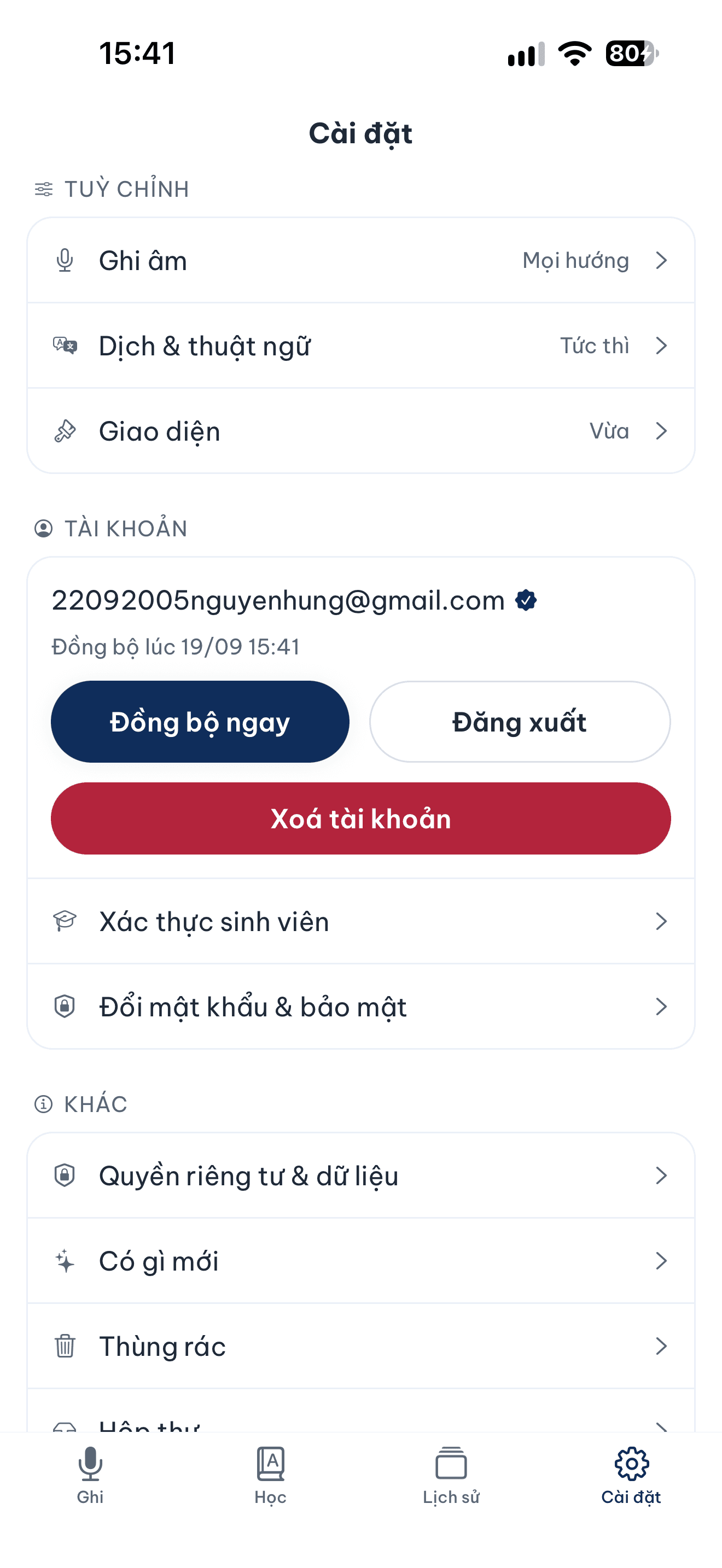 Mục tài khoản trong Cài đặt với nút Đồng bộ ngay và thời điểm đồng bộ gần nhất