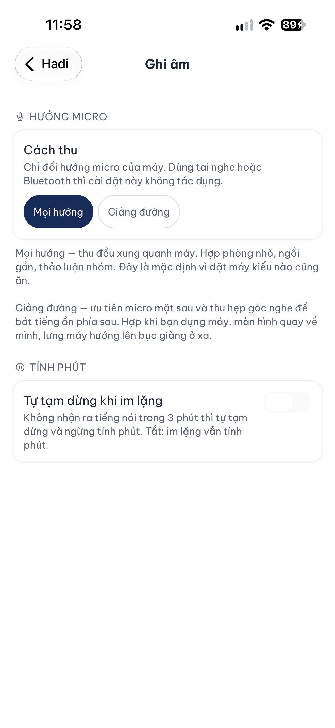 Màn Cài đặt ghi âm với mục Cách thu, hai lựa chọn Mọi hướng và Giảng đường kèm phần giải thích khi nào dùng cái nào